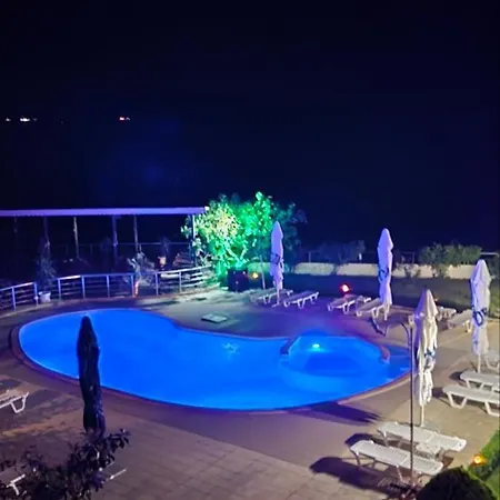 Privat Golf Coast * Kavarna